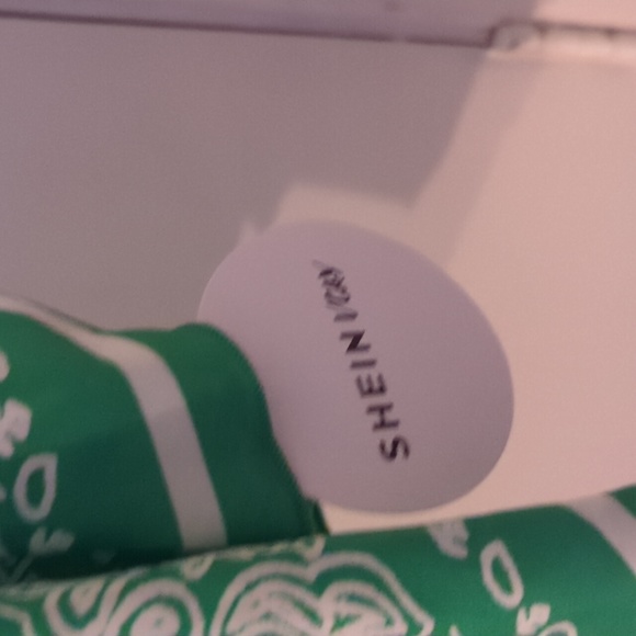 Tank - Picture 2 of 5